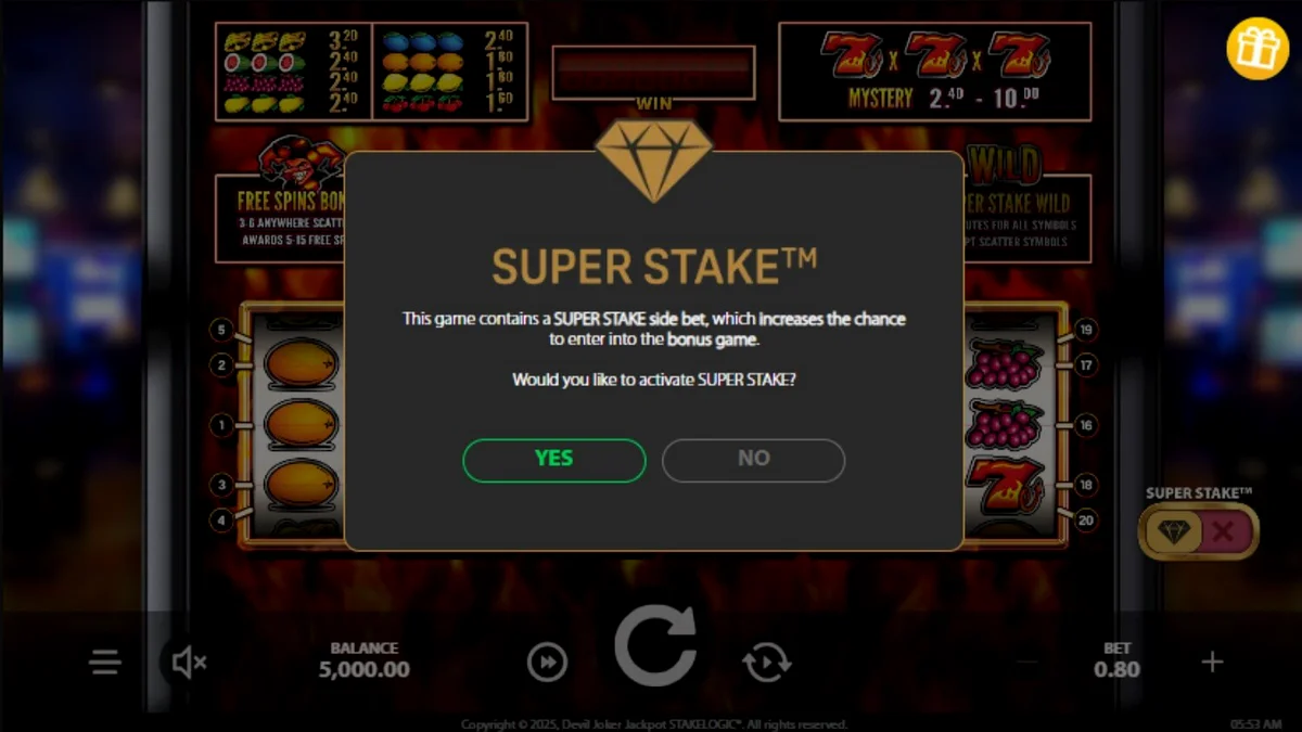 Interface do slot Devil Joker com símbolos de frutas e o personagem Devil Joker